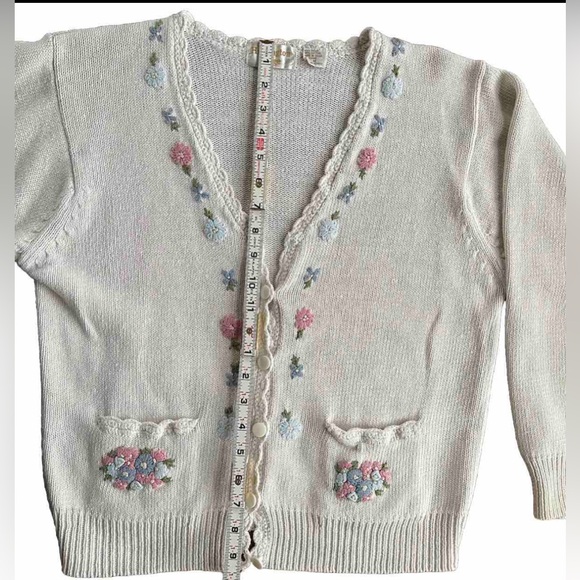 Vintage Sweater Floral Embroidered Button Up Cardigan Huntington Ridge Ramie - Picture 4 of 10